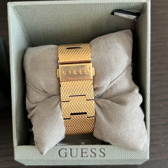 Guess Watch in Rose Gold - Picture 2 of 2